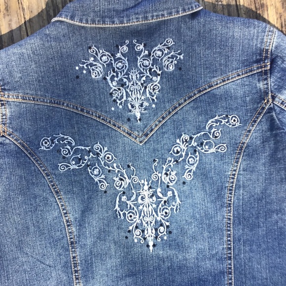 Embroider Demin Jacket - Picture 4 of 8